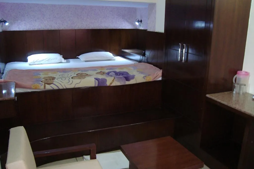 Hotel Dawat Palace Agra  2*, Agra (Uttar Pradesh) India