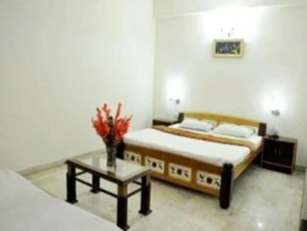 Hotel Dawat Palace Agra